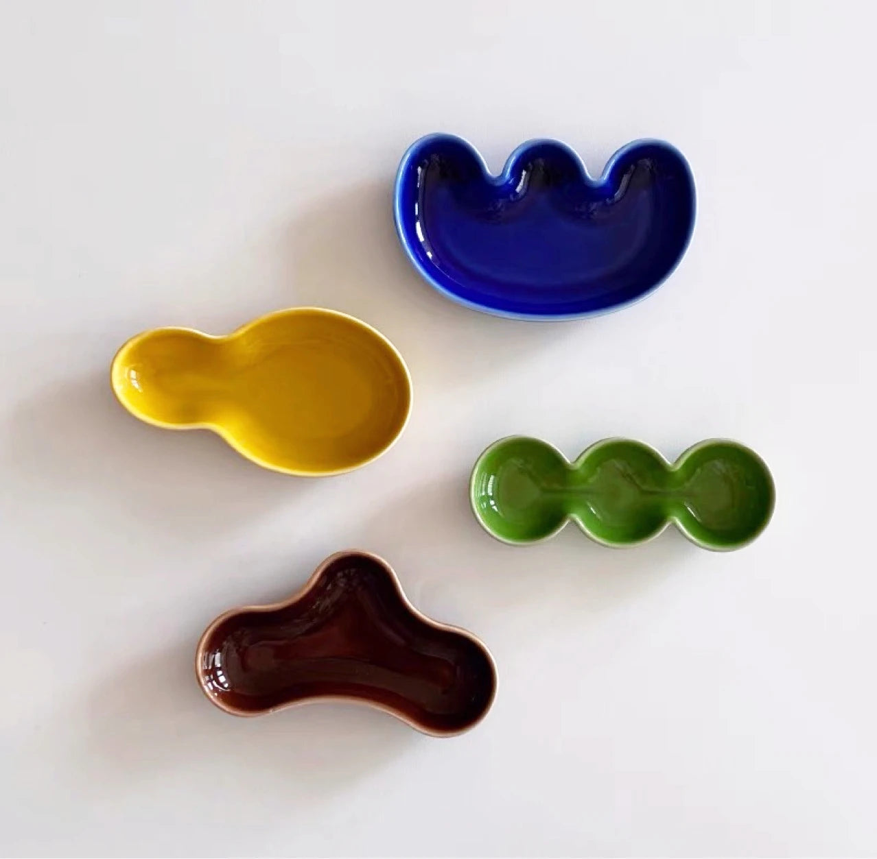 4 pcs small ceramic dishes