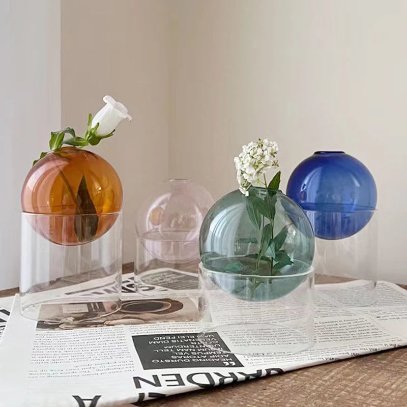 round glass vase
