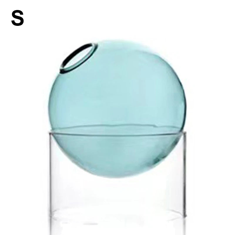 round glass vase